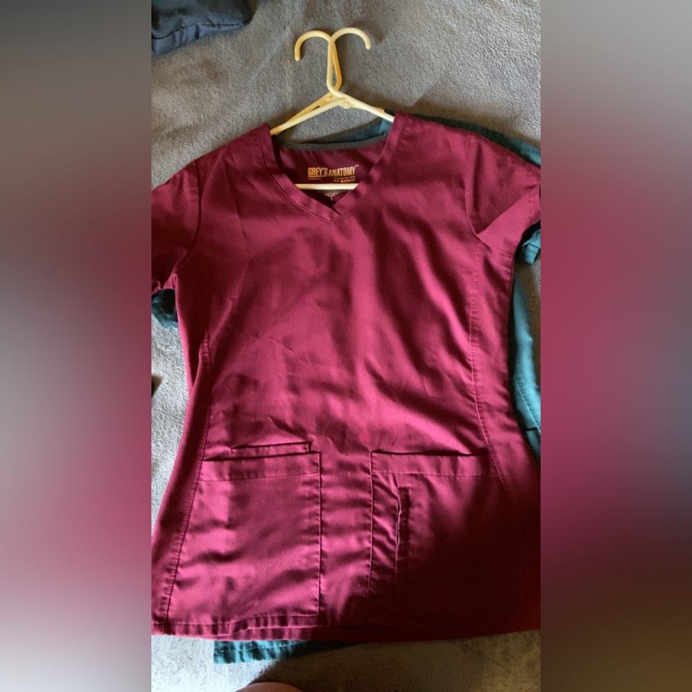 Greys anatomy scrub top!!